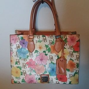 Dooney and Bourke purse